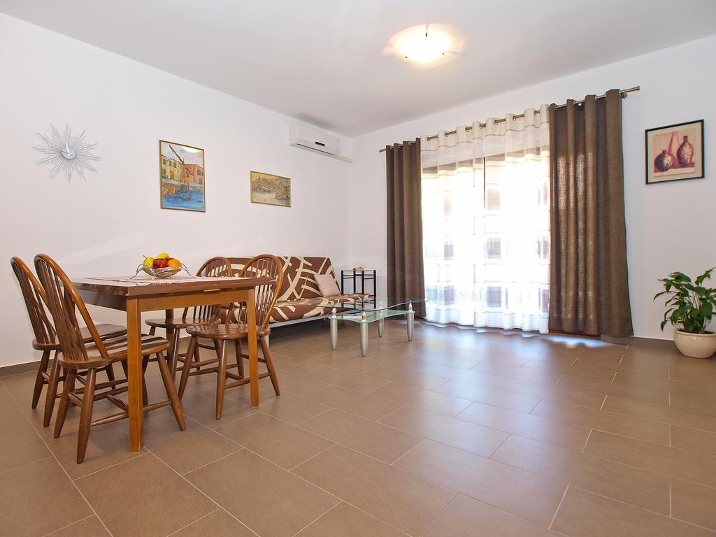 Apartments Mira 1293 ฟาชานา ภายนอก รูปภาพ